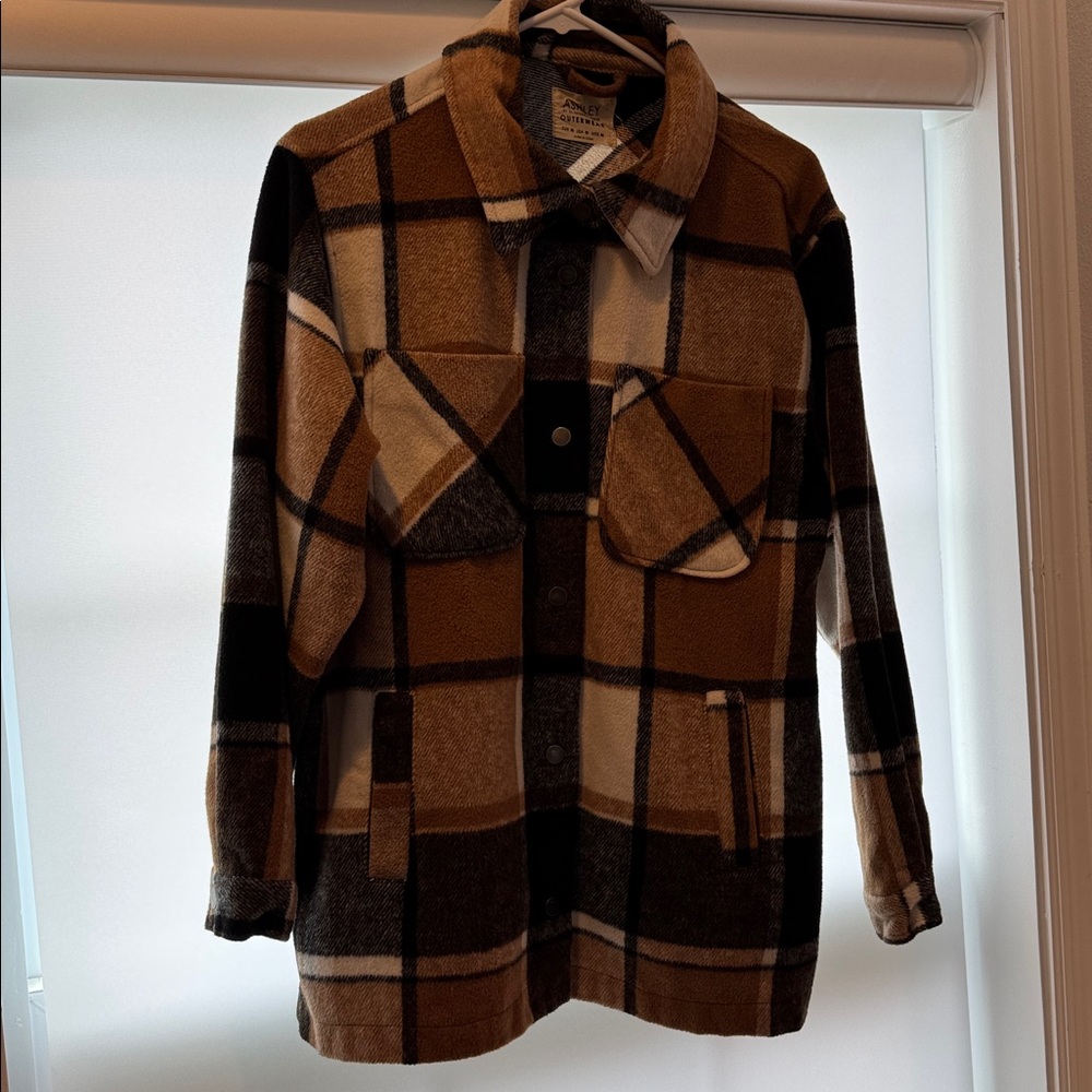 Ashley Outerwear Tan and Brown Plaid Snap Shirt Jacket with pockets